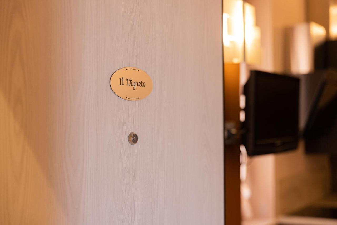 Buonvivere House Verduno Εξωτερικό φωτογραφία